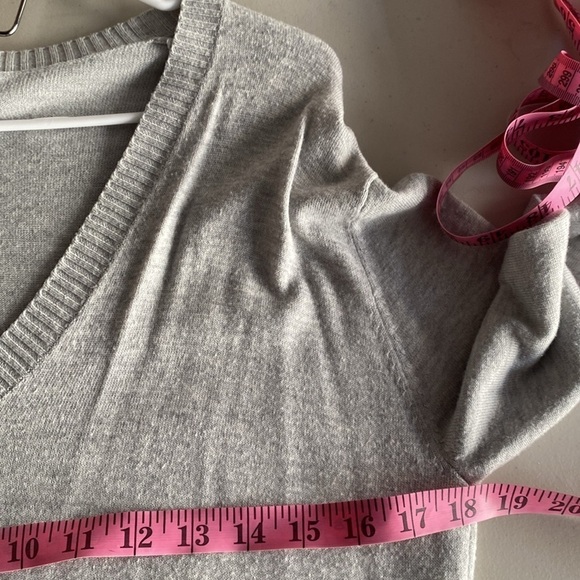 Chelsea 28 Side Tie Sweater | Size: M - Picture 7 of 10